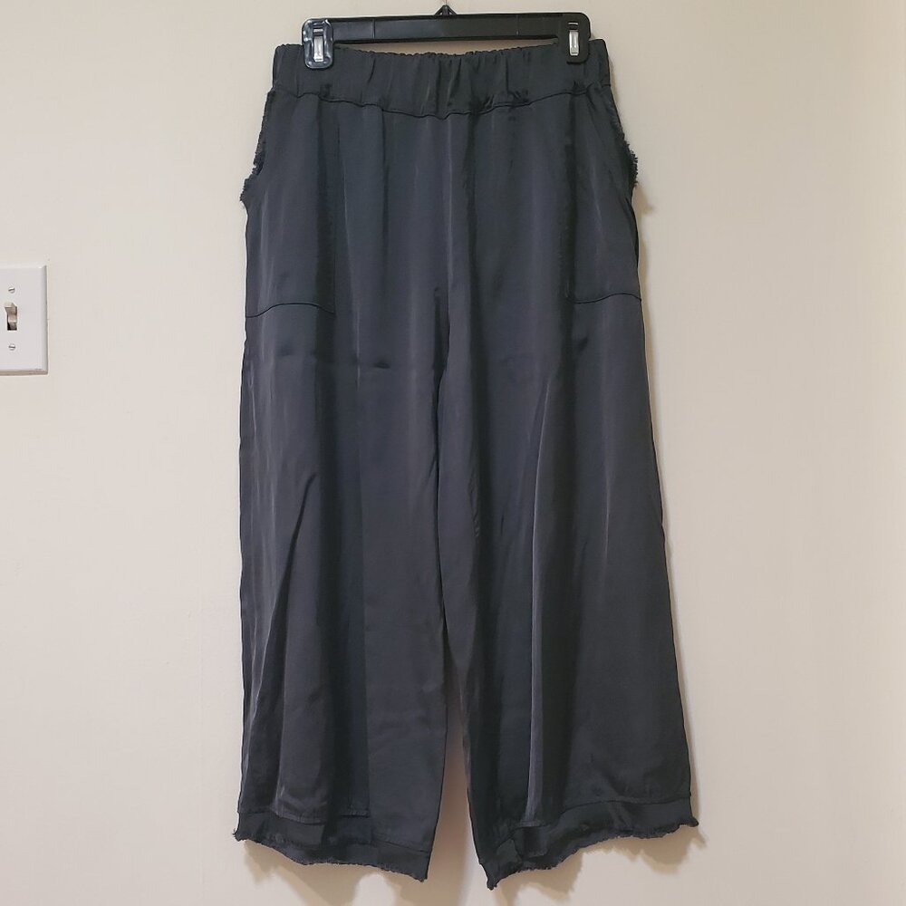 Made in Italy Wide Leg Crop Pants